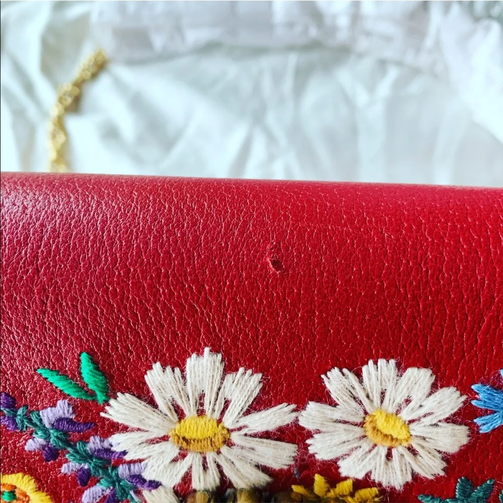 Gucci Large Linea Ricami Floral Shoulder Bag - Picture 15 of 16